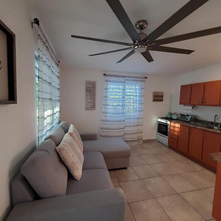 Aguadilla Sunrise Apt With Ac Wifi 8 Minute Walk From Crashboat Beach エクステリア 写真